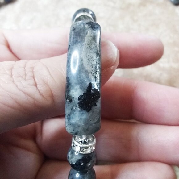 Norwegian Larvikite Bar Bracelet for 7" Wrist = Black, Silver + Grey Labradorite - Picture 4 of 6